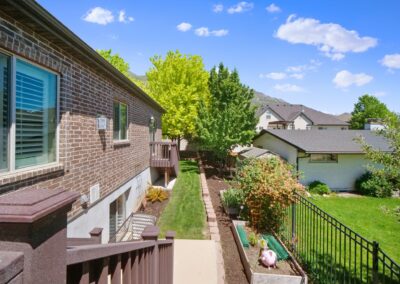 CedarHills_UtahCounty_CustomHome_Deck_TrexDeck