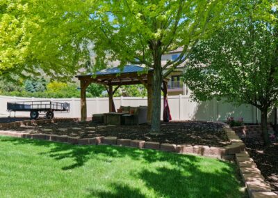 CedarHills_UtahCounty_CustomHome_BackYard_Pergola