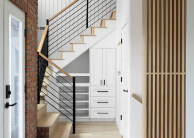 SaltLakeCity_HistoricRemodel_Staircase_WhiteOakAccents