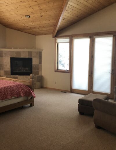 ParkCity_SummitCounty_Restoration_Remodel_Pinebrook_LivingRoom_Before