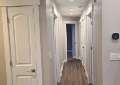 PleasantGrove_UtahCounty_CustomHome_Basement_Hallway