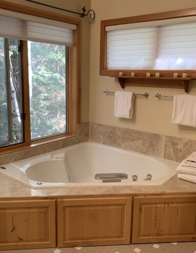 ParkCity_SummitCounty_Restoration_Remodel_Pinebrook_MasterBathroom_Before