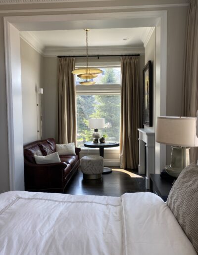 Sandy_SaltLakeCounty_PrivateCommunity_Remodel_MasterBedroom_SittingArea