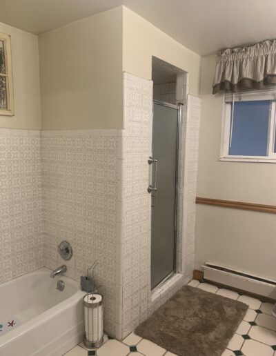 SpanishFork_UtahCounty_Bathroom_Remodel_Before