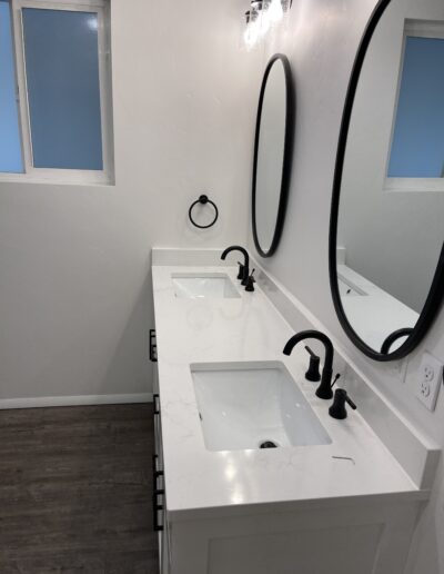 SpanishFork_UtahCounty_Bathroom_Remodel_Vanity_NewFinishes
