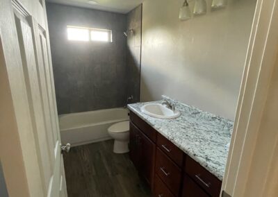 PleasantGrove_UtahCounty_CustomHome_Bathroom