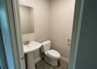 PleasantGrove_UtahCounty_CustomHome_HalfBath